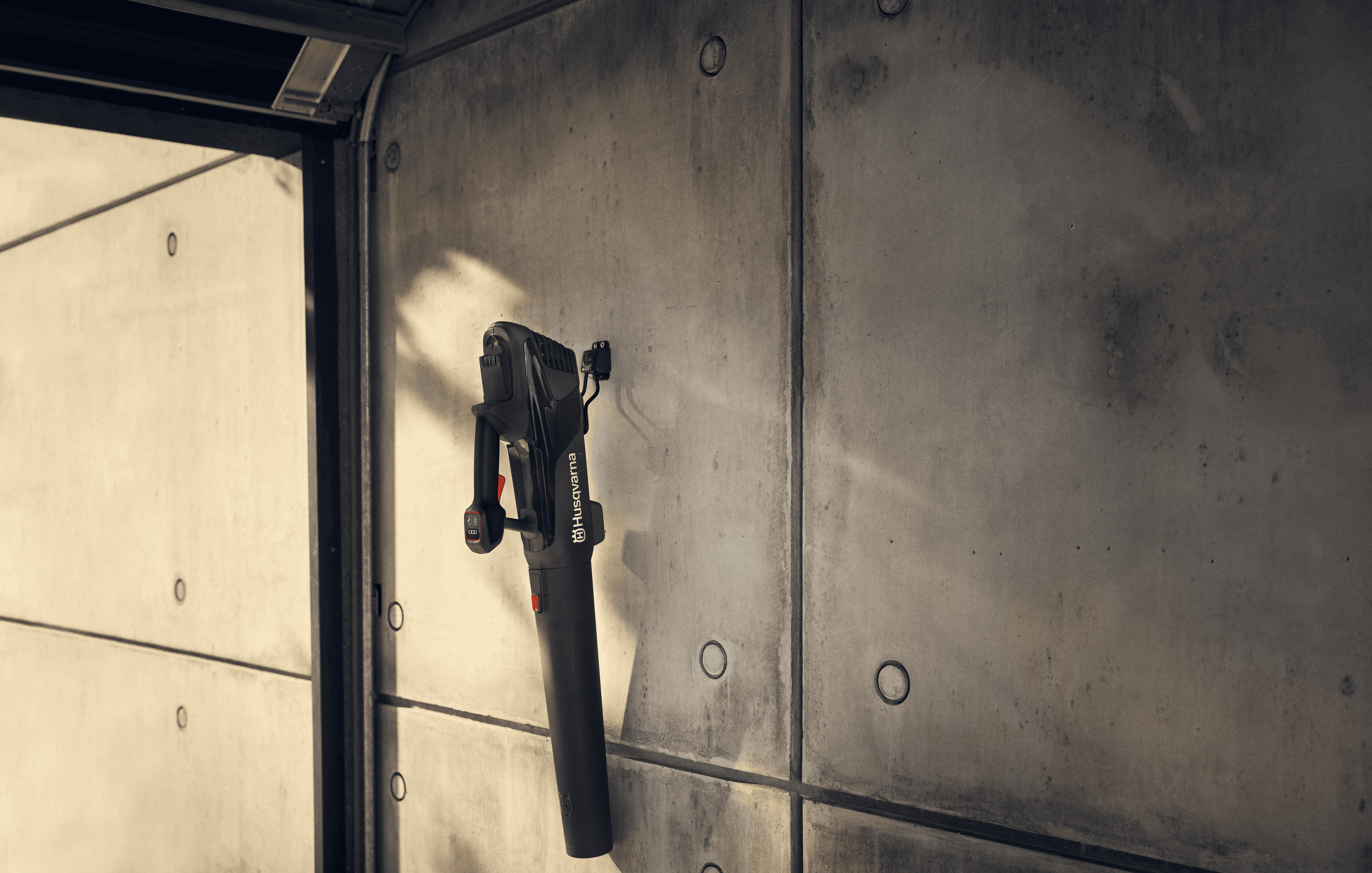 Aspire™ Blower 18V Without Battery and Charger image 1